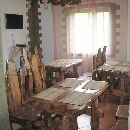 Stari Druzy 3* スラブスク